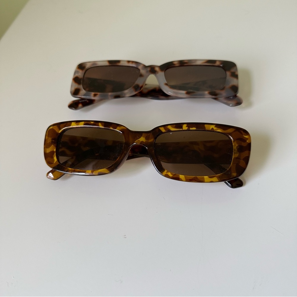 Tortoise Shell Rectangular Sunglasses - Picture 2 of 3